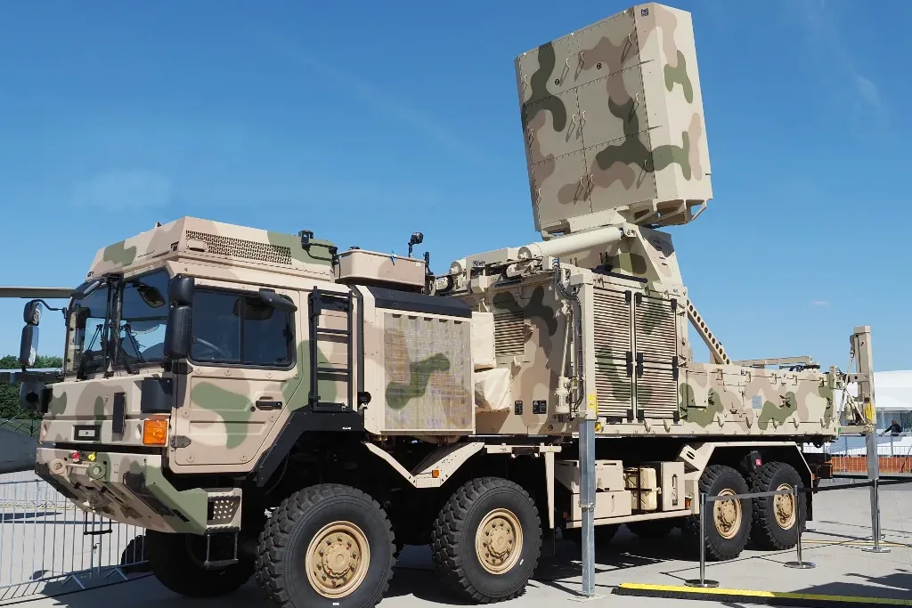 IRIS-T SLM radar unit ILA-2022